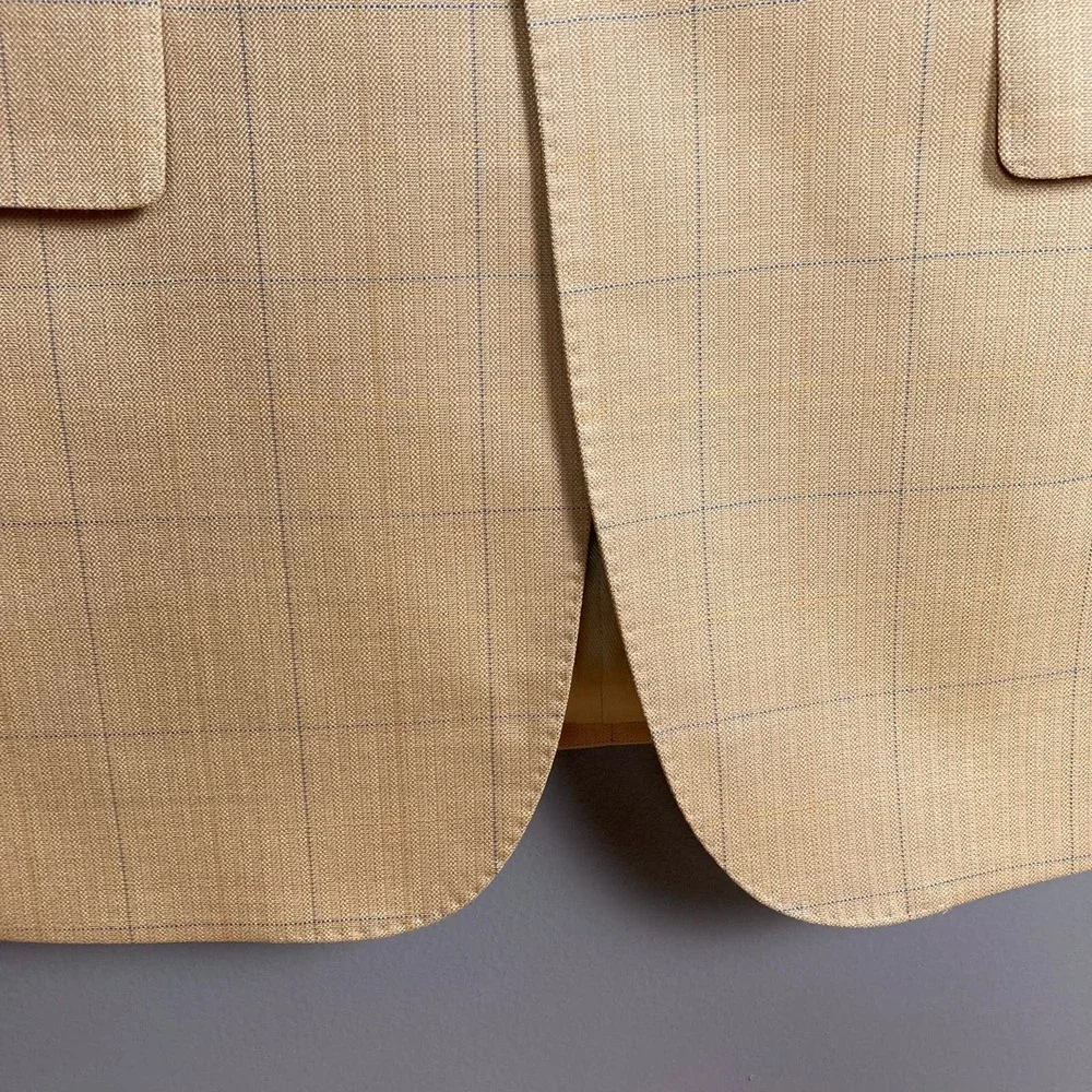Baroni‎ Couture Sport Coat  Size 38R Tan Camel Plaid Wool Blazer light neutrals
